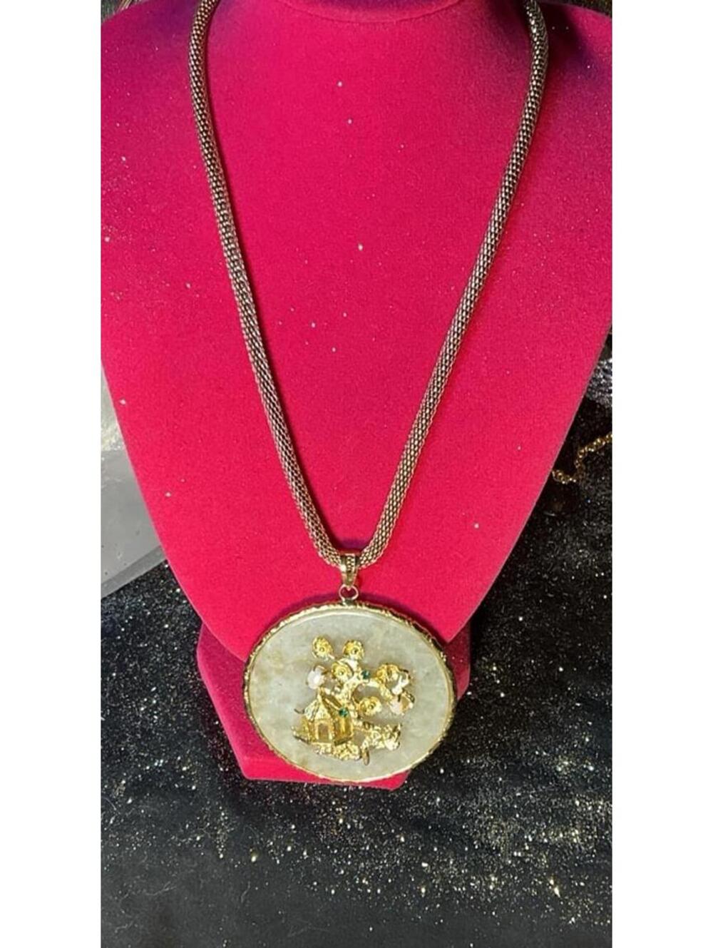 Vintage Jade pendant reversible gold plated with gold vintage mesh 17” chain